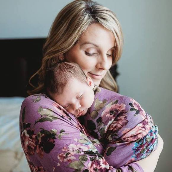 Meet your Posher, Whitney - Picture 1 of 1